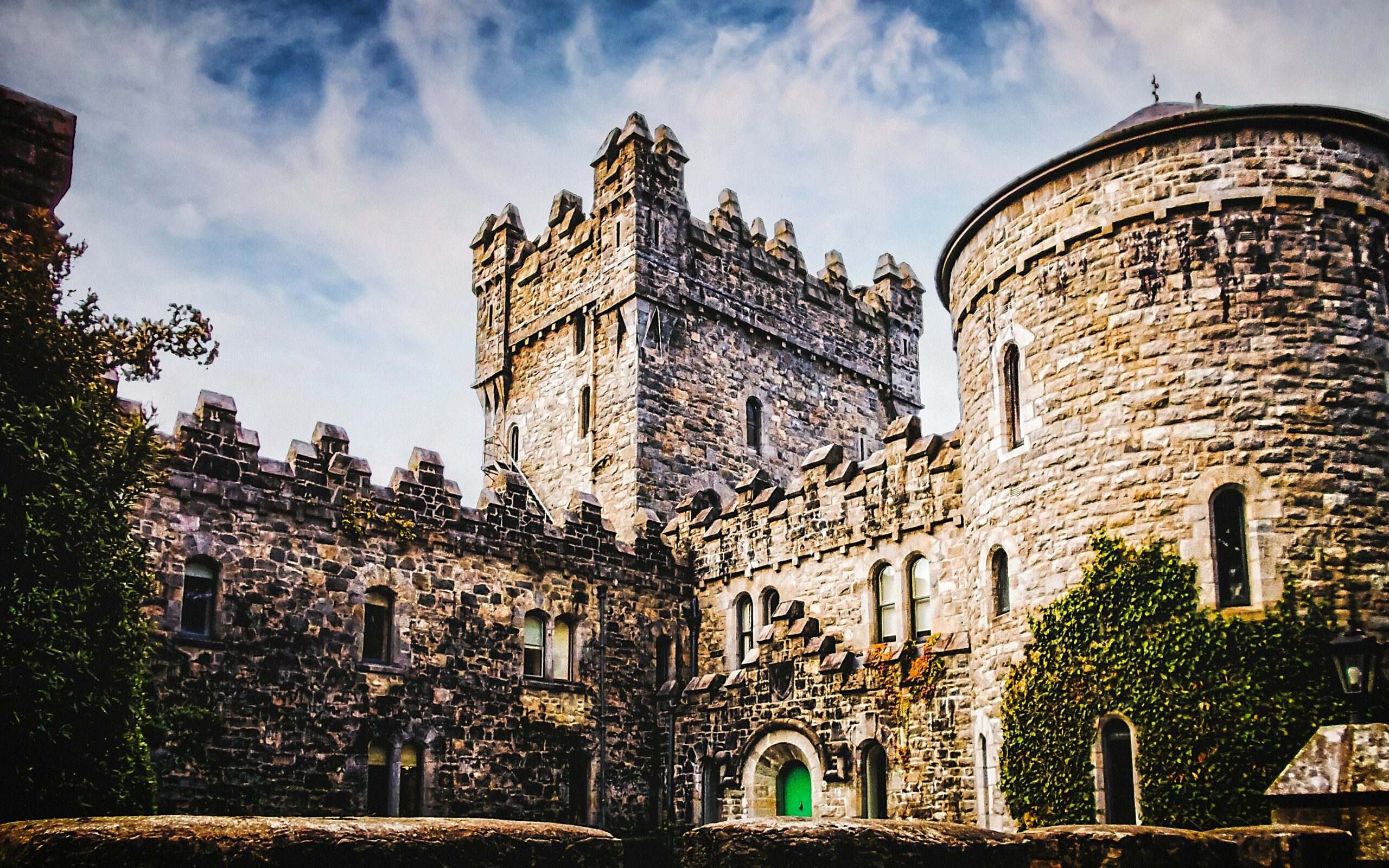 How many Castles are in Ireland?